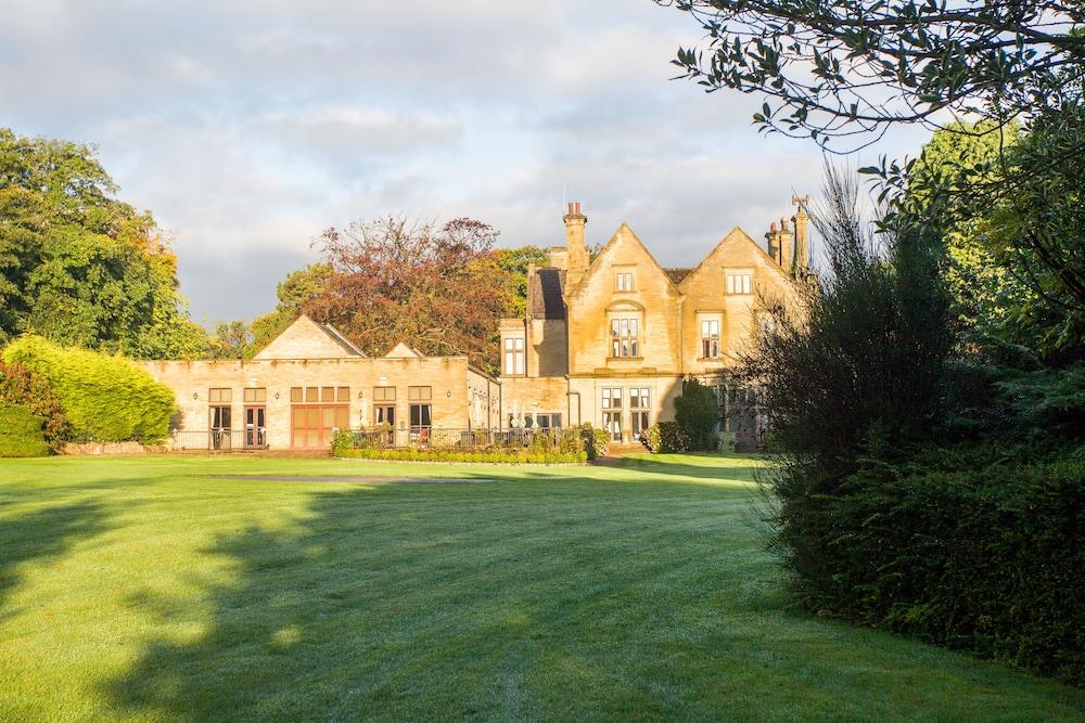 Bagden Hall Country house *